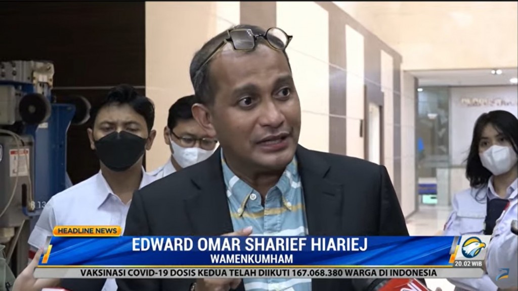 Eks Wamenkumham Edward Omar Sharief Hiariej. Metro TV.