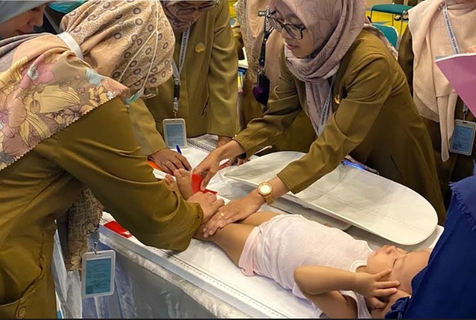 Alodokter sendiri berperan menghadirkan narasumber Dokter Spesialis anak secara luring. Dok. Ist