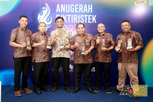 Unpad Bawa Pulang 7 Penghargaan pada Anugerah Diktiristek 2023