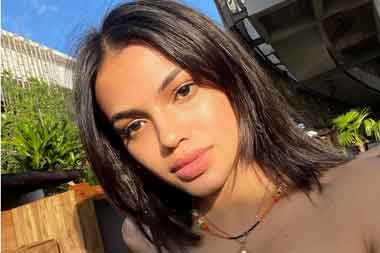 Carmela Van Der Kruk Ajak Masyarakat untuk Tidak Golput