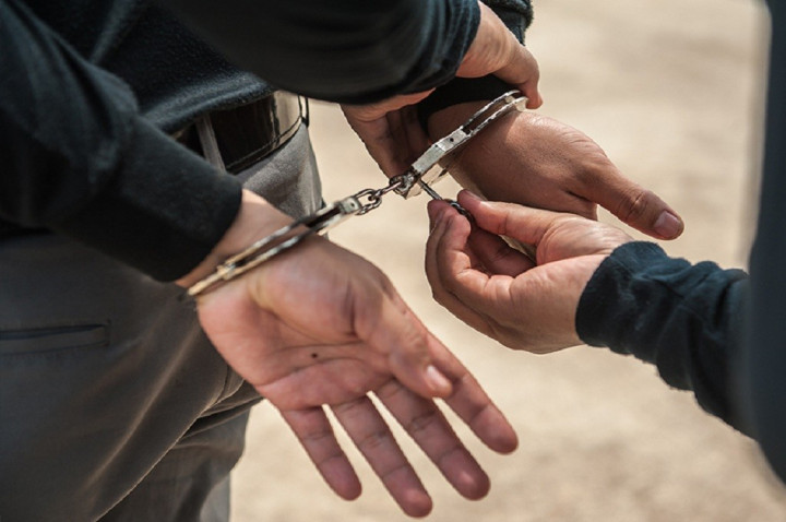 Sedang Asyik Pesta dan Belanja, Mafia Italia Ditangkap Polisi