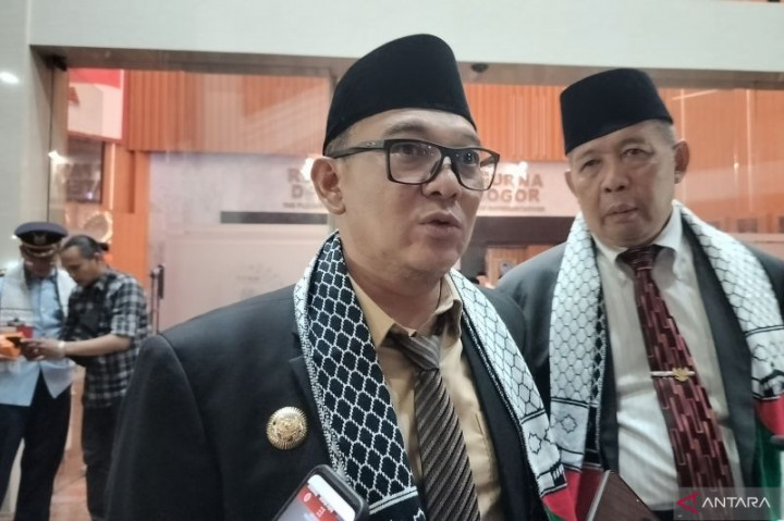 Pemkab Bogor Angkat Tangan Kondisi Jalan Rusak di Parung Panjang