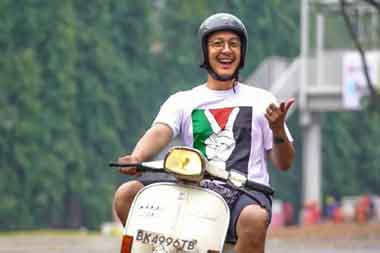 Dimas Anggara Debut Jadi Sutradara Film Panjang lewat #OOTD
