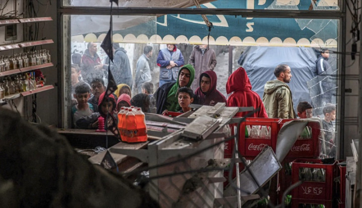 Putus Asa Akibat Kelaparan Akut, Warga Gaza Rebut Truk Bantuan PBB