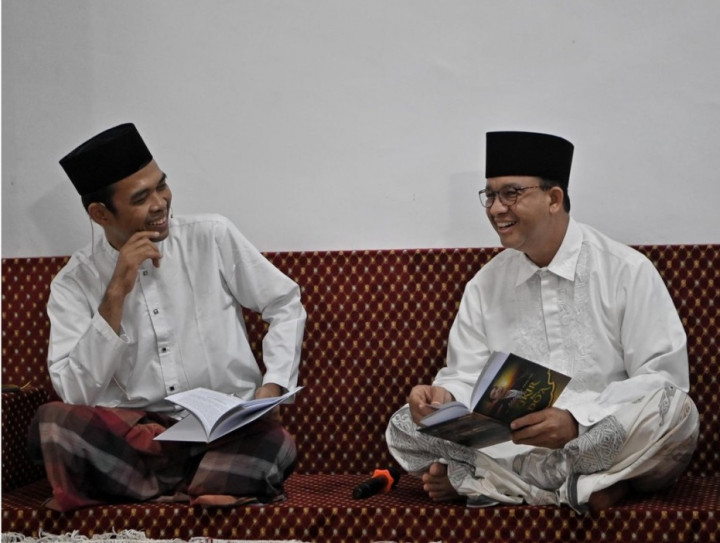 Anies Bertemu UAS di Riau, Bahas Ada yang Takut Bilang Amin hingga Doa Debat Capres Mengheningkan Cipta