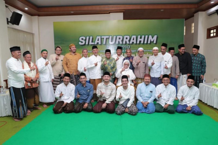 Pondok Pesantren Lirboyo Kediri Menyatakan Dukungan untuk AMIN