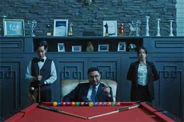 Surya Saputra Alami Sakit Kaki, Harus Dilarikan ke RS