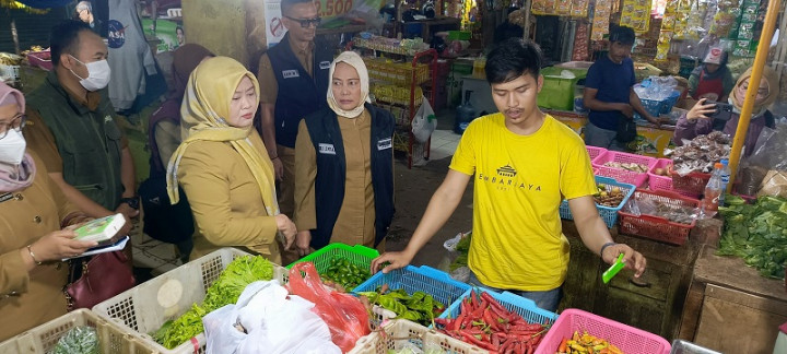 Makanan Berformalin hingga Produk Tak Layak Jual Beredar di Jabar