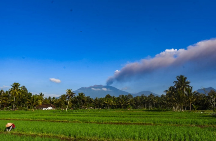 Gunung Raung Naik Status jadi Waspada