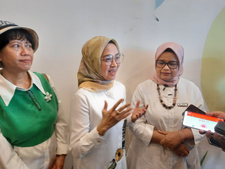 Sapa Mak-mak di Surabaya, Istri Anies Baswedan: AMIN Peduli Kesejahteraan Perempuan