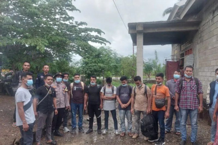 NIK 8 WNA Bangladesh Pemegang KTP Ilegal di NTT Tak Terdaftar