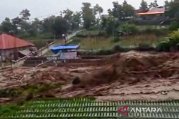 Banjir dan Longsor Terjang Sejumlah Lokasi di Kabupaten Solok