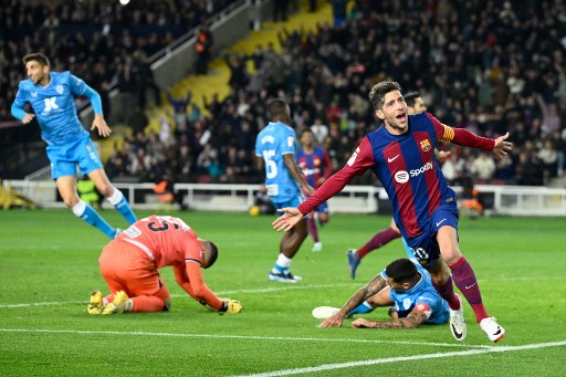 Sergi Roberto Selamatkan Muka Barcelona saat Jamu Almeria