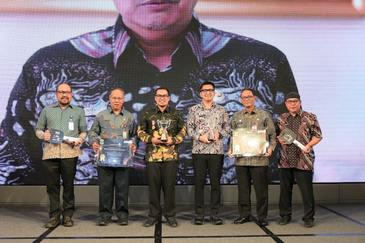 Pemkot Tangsel Raih Penghargaan Predikat Sangat Baik Pengelolaan Keuangan dan Aset Daerah