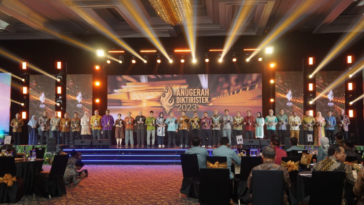 Keren! Ukrida Raih Gold Winner dalam Anugerah Kelembagaan Diktiristek 2023