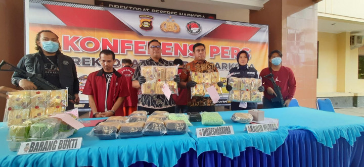 Polda Sumsel Menyita 38,1 Kilogram Sabu dan 9.463 Ekstasi