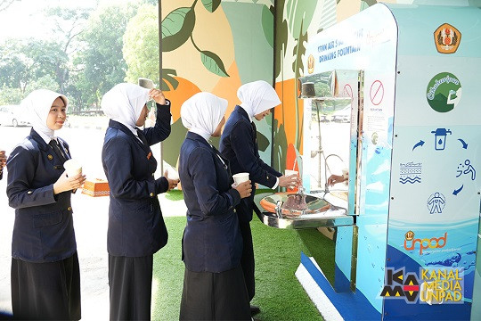 Unpad Rebranding Keran Air Siap Minum 'Jalatista' Jadi 'Cikahuripan'
