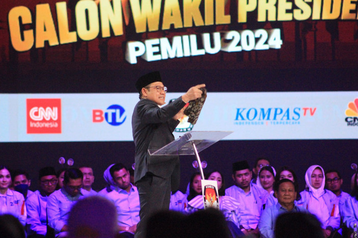 Cak Imin Isyaratkan Slepet Sarung, Ini Maknanya