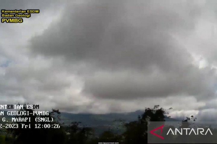 Penerbangan Bandara Internasional Minangkabau Terimbas Abu Vulkanik Gunung Marapi