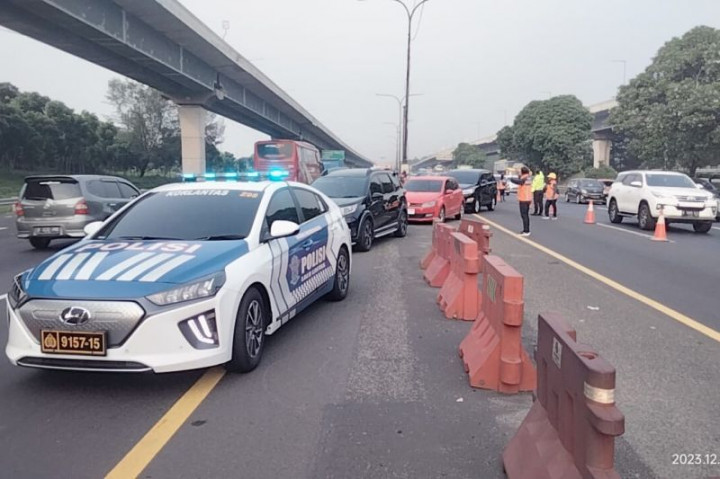 <i>Contraflow</i> Diberlakukan di Tol Jakarta Cikampek Sepanjang 18 kilometer