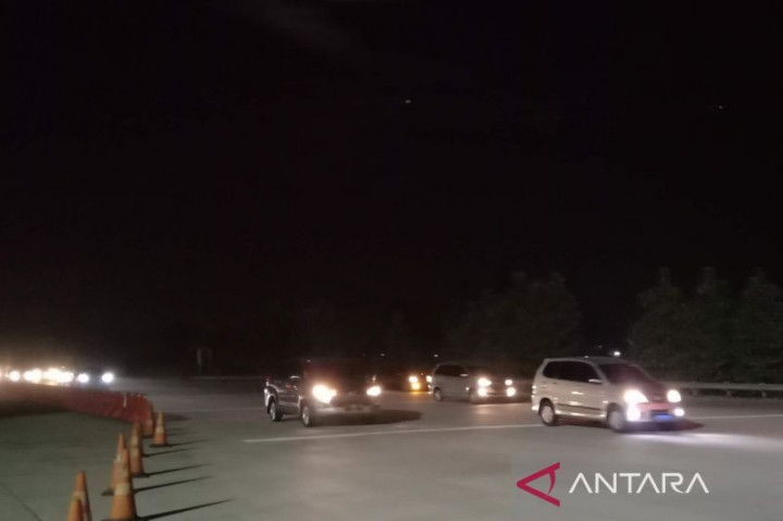 377.122 Kendaraan Lewat Ruas Tol Cipali Selama Libur Nataru