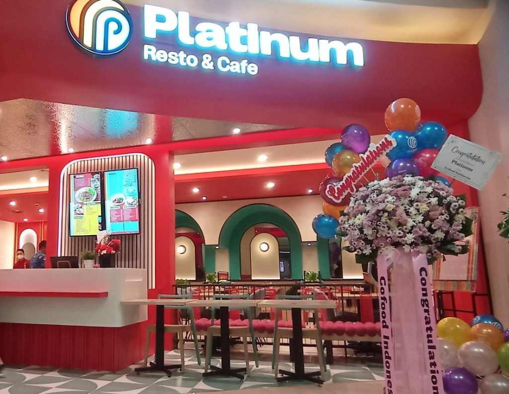Hadirkan Konsep Baru, Platinum Pertahankan Nasi Goreng Hero