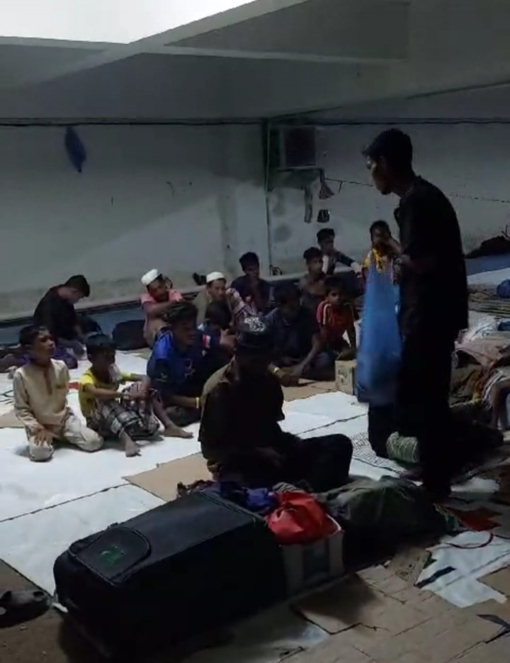 Imigran Rohingya Mogok Makan Tuntut Tempat Layak Huni