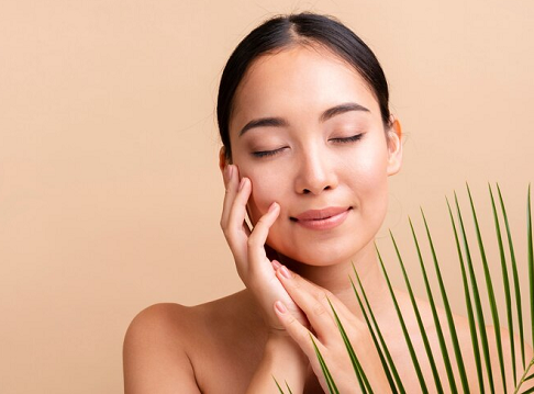 Sejak awal 2023, banyak beauty enthusiast yang berminat pada tren kecantikan skinimalism. (Foto: Ilustrasi. Dok. Freepik.com)