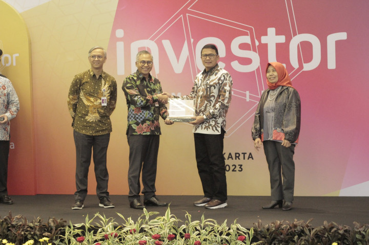 Sukses Jadi <i>Market Maker</i> Penjualan SBN, BRI Sabet 6 Penghargaan Dealer Utama dari Kemenkeu