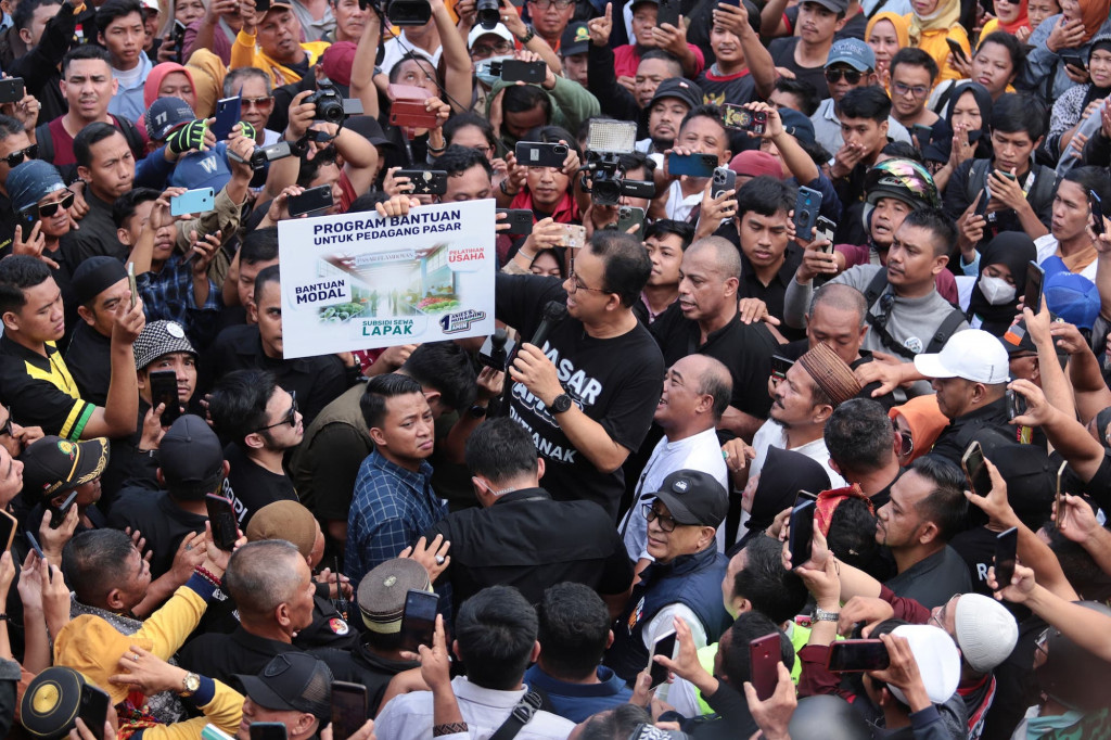 Begini Formula Anies Dongkrak Kesejahteraan Pedagang Pasar