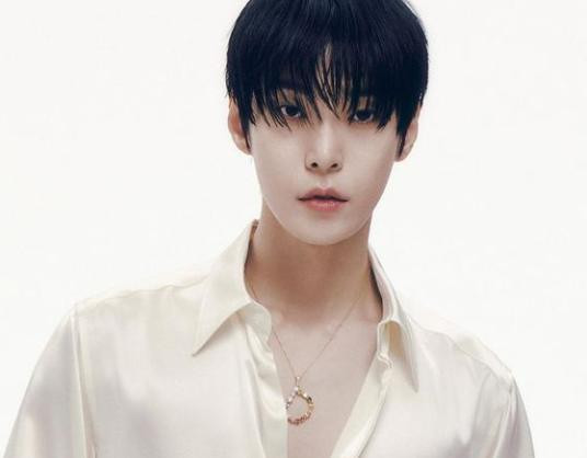 Kecewa Doyoung NCT Jadi Model Kampanye McDonald's, Fans: Mending Unfollow