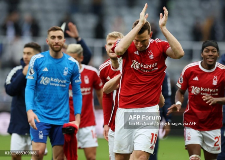 Boxing Day: <i>Hatrrick</i> Wood Jadi Kado Natal Forest d Markas Newcastle