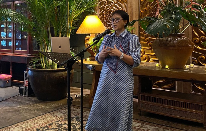 Menlu Retno Tegaskan Perwakilan RI di Luar Negeri Hanya Fasilitasi Proses Pemilu