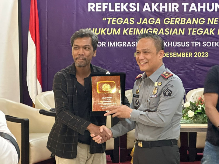 Medcom.id Dianugerahi <i>Gold Award</i> atas Publikasi Terbanyak Imigrasi Kelas I Soekarno Hatta