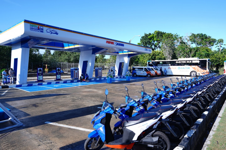 Keren! Pupuk Kaltim Operasikan <i>Port Charging</i> Kendaraan Listrik Terlengkap