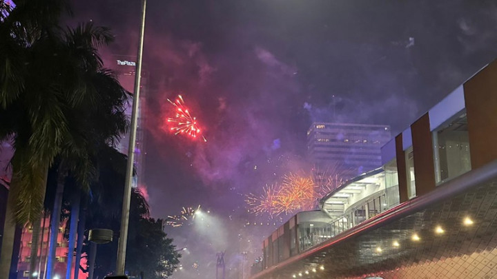 Semarak Tahun Baru 2024 di Bundaran HI