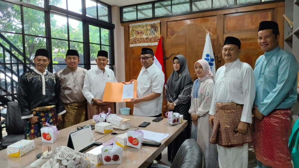 LAM Jambi akan memberikan gelar kepada Wakil Menteri Ketenagakerjaan Afriansyah Noor. Dok Kemnaker