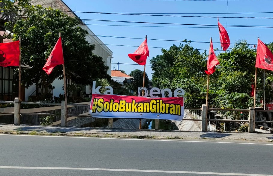 Spanduk Solo Bukan Gibran di Kota Solo, Jawa Tengah. Medcom.id/ Triawati Prihatsari