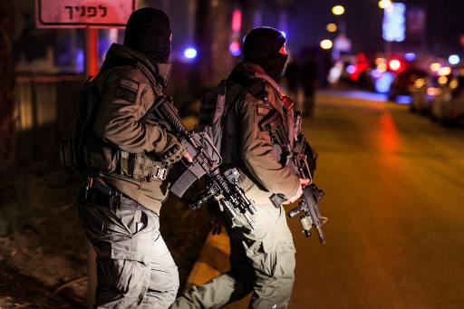 Pasukan Israel Halau Pekerja Medis Bantu Warga Palestina yang Terluka