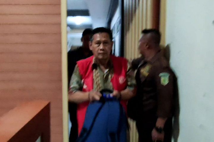 Korupsi 6,1 M, Tiga Pegawai PDAM Delta Tirta Ditahan Kejari Sidoarjo