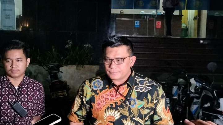 Keberatan Jadi Saksi Meringankan Firli Bahuri, Polisi Harap Romli Atmasasmita Kirim Surat