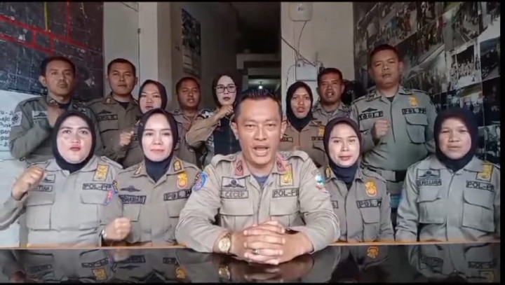 Viral! Video Anggota Satpol PP Garut Beri Dukungan ke Cawapres Gibran