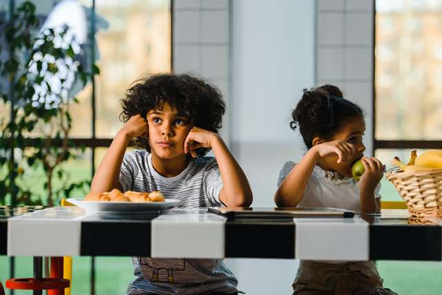 3 Cara Mengatasi Anak Susah BAB