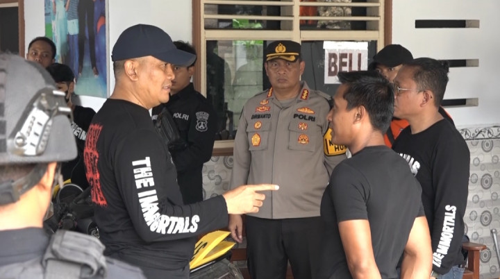 Polisi Buru Tersangka Lain Kasus Penembakan di Sampang