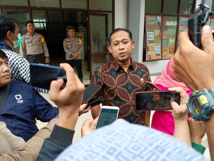 Bawaslu Kota Bekasi Utamakan Periksa ASN yang Pegang Jersey Nomor 2