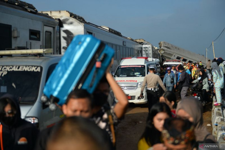 KAI: Seluruh Penumpang Kecelakaan Kereta di Cicalengka Selamat