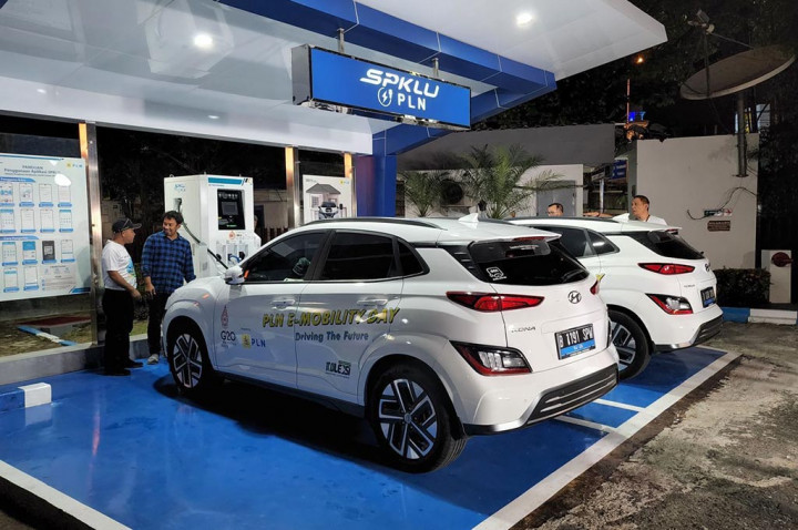 Bebas Cemas Naik Mobil Listrik, Berikut Cara Mudah Cari SPKLU Terdekat