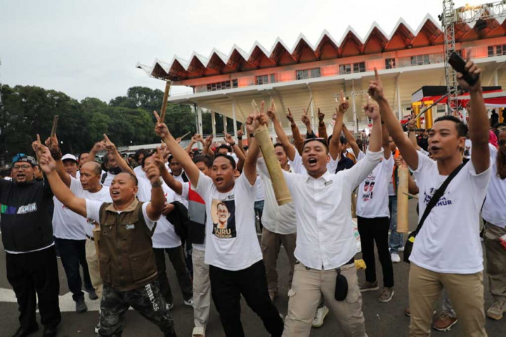 Foto: Pendukung AMIN Mulai Padati Senayan