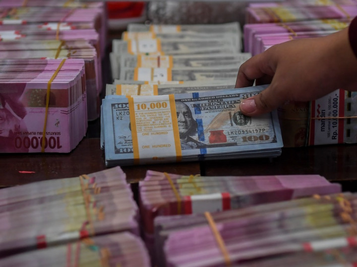 Rupiah Menguat Tipis Meski Masih Terjebak di Level Rp15.500-an/USD Pagi Ini