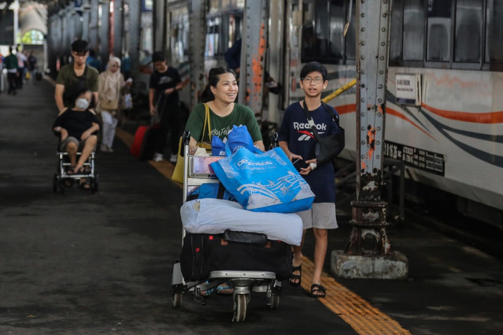 Naik 27%, Jumlah Penumpang Kereta Api saat Nataru Capai 3,5 Juta